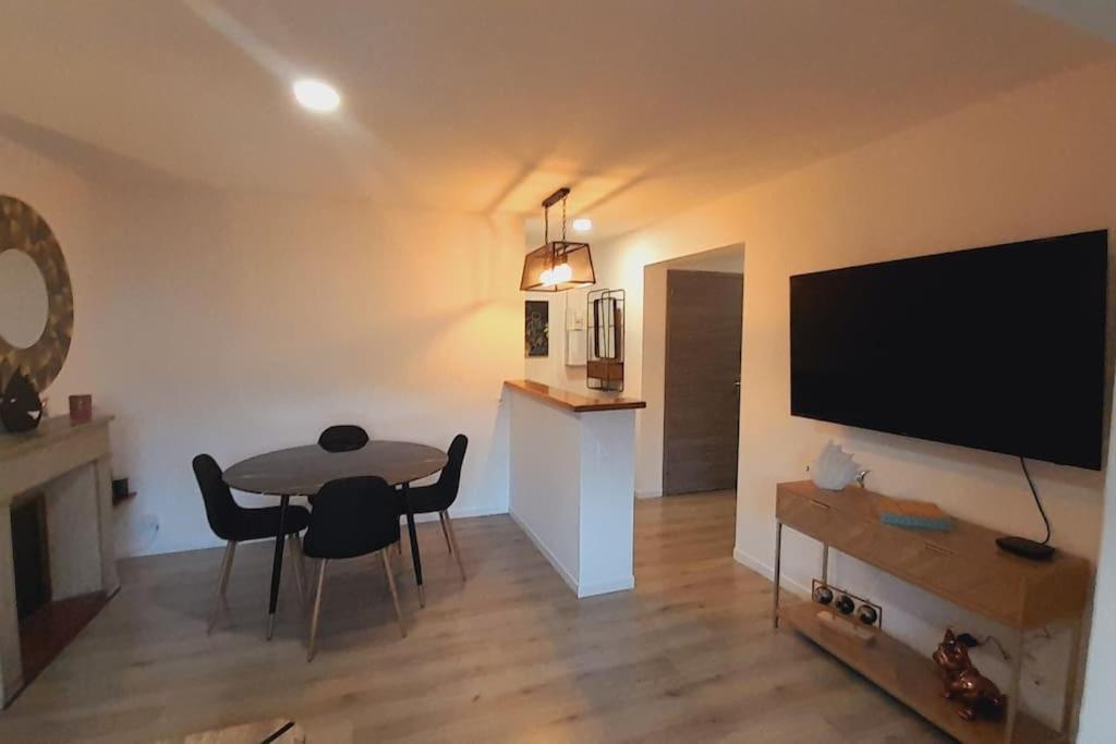 Appartement Lumineux Et Central 프로프리아노 외부 사진