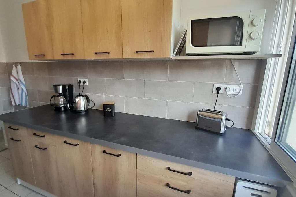 Appartement Lumineux Et Central 프로프리아노 외부 사진